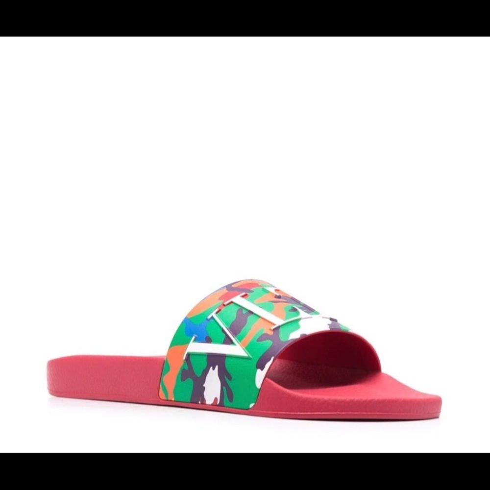 Red & Camo Valentino Slides